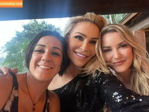 Bayley фото #0050