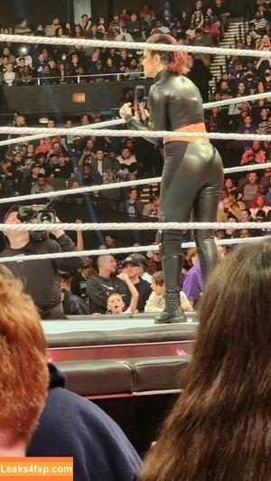 Bayley фото #0095