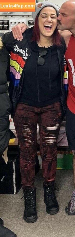 Bayley фото #0100