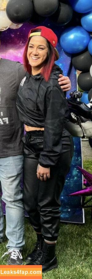 Bayley фото #0127