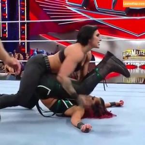 Bayley фото #0167