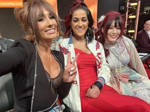 Bayley фото #0218