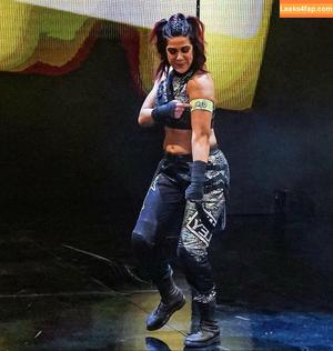 Bayley фото #0238