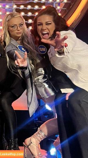 Bayley фото #0263