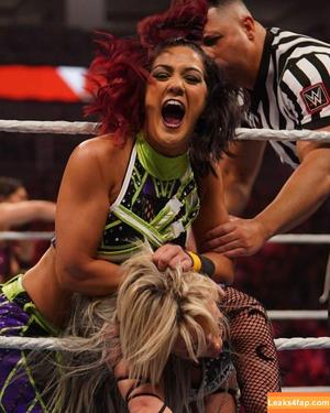 Bayley фото #0274