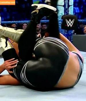 Bayley фото #0311