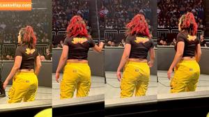 Bayley фото #0351