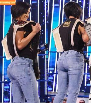 Bayley фото #0362