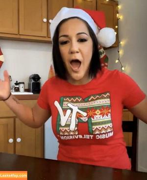 Bayley фото #0367