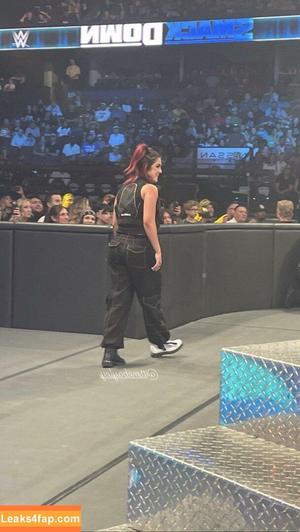 Bayley фото #0390