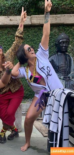 Bayley фото #0405