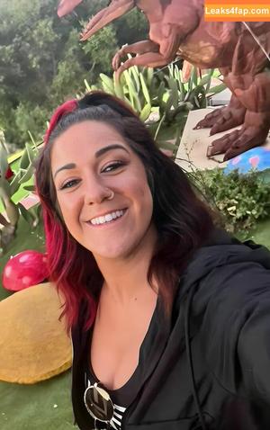 Bayley фото #0416