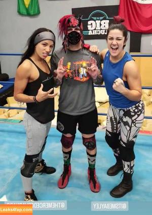 Bayley фото #0502