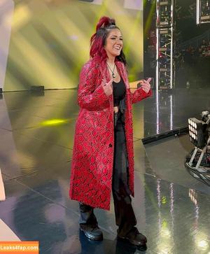 Bayley фото #0561