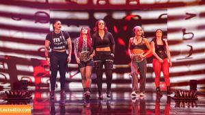 Bayley фото #0565