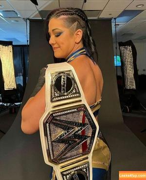 Bayley фото #0611