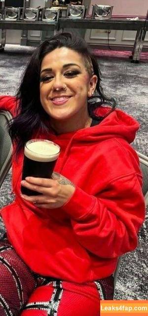 Bayley photo #0675