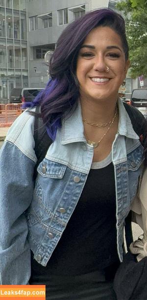 Bayley photo #0676