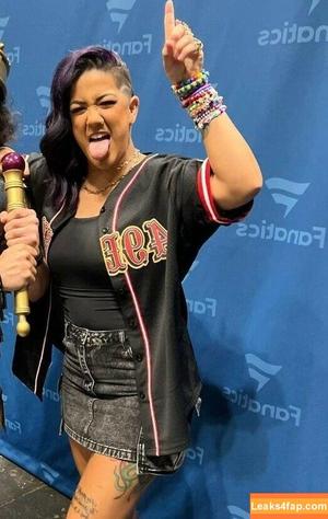 Bayley photo #0860