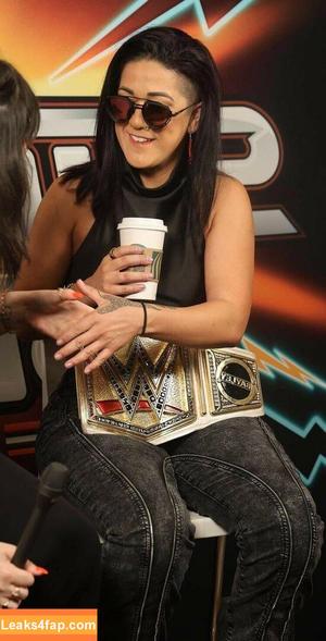 Bayley photo #0880
