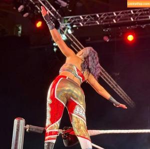 Bayley photo #0932
