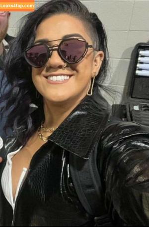 Bayley photo #0964