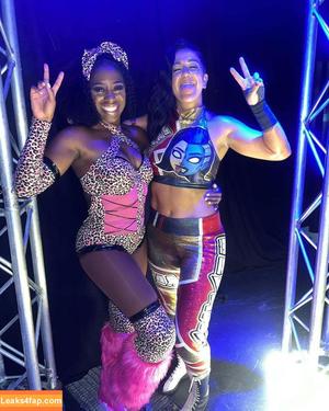 Bayley photo #0972