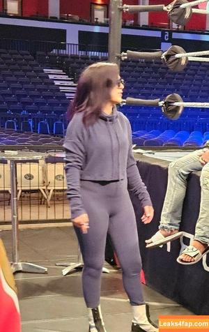 Bayley photo #0976