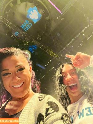 Bayley photo #1004