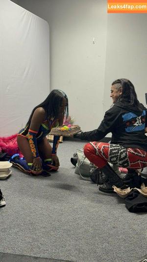 Bayley photo #1081