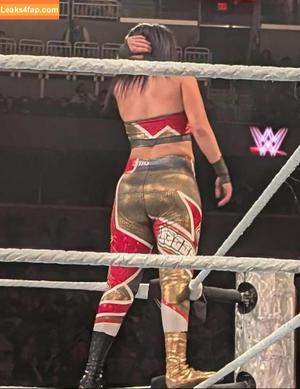 Bayley photo #1094
