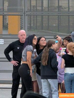 Bayley photo #1109