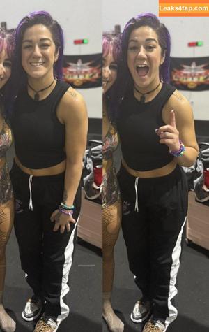 Bayley photo #1345