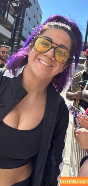Bayley photo #1369
