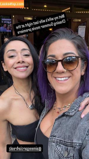 Bayley photo #1401