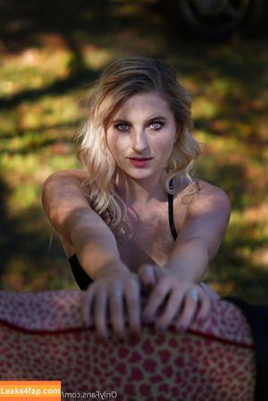 baylie_nicolexo photo #0008