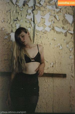 bb.apathy photo #0012