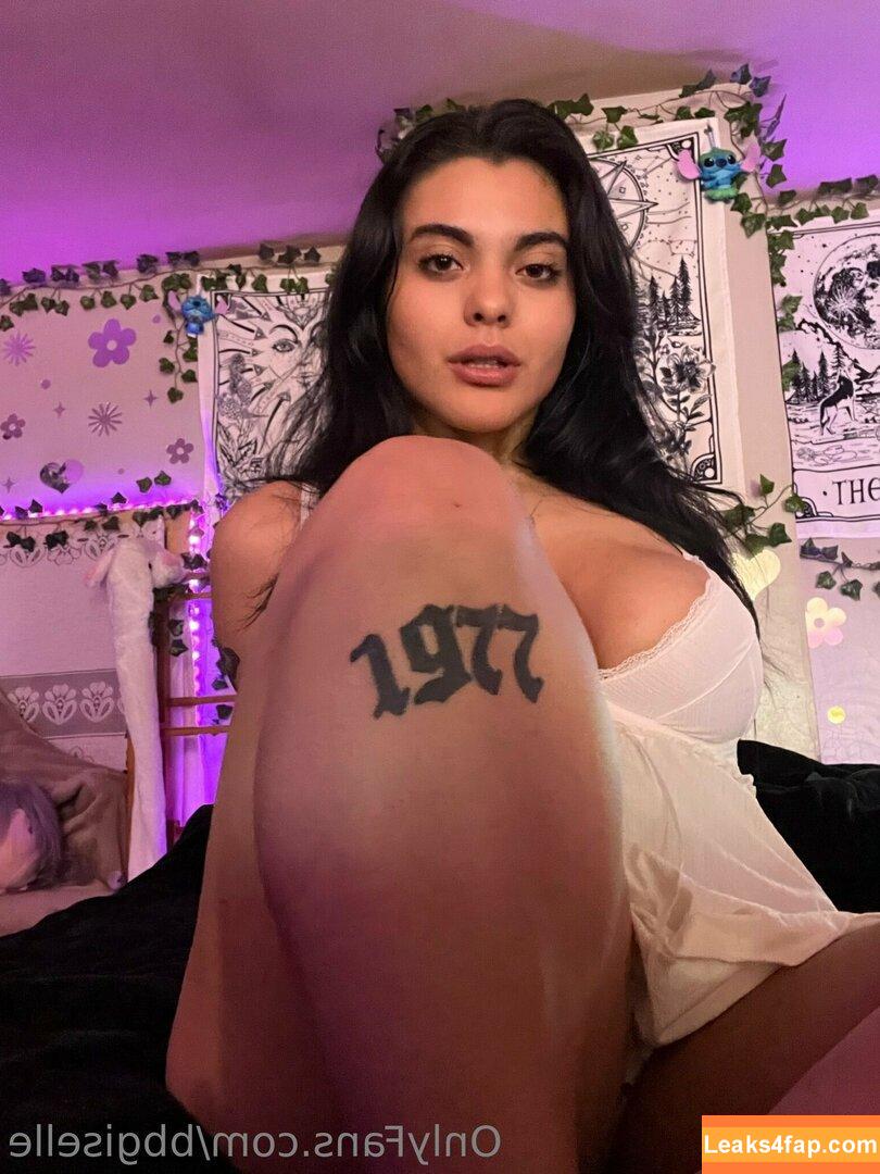bbgiselle /  leaked photo photo #0107