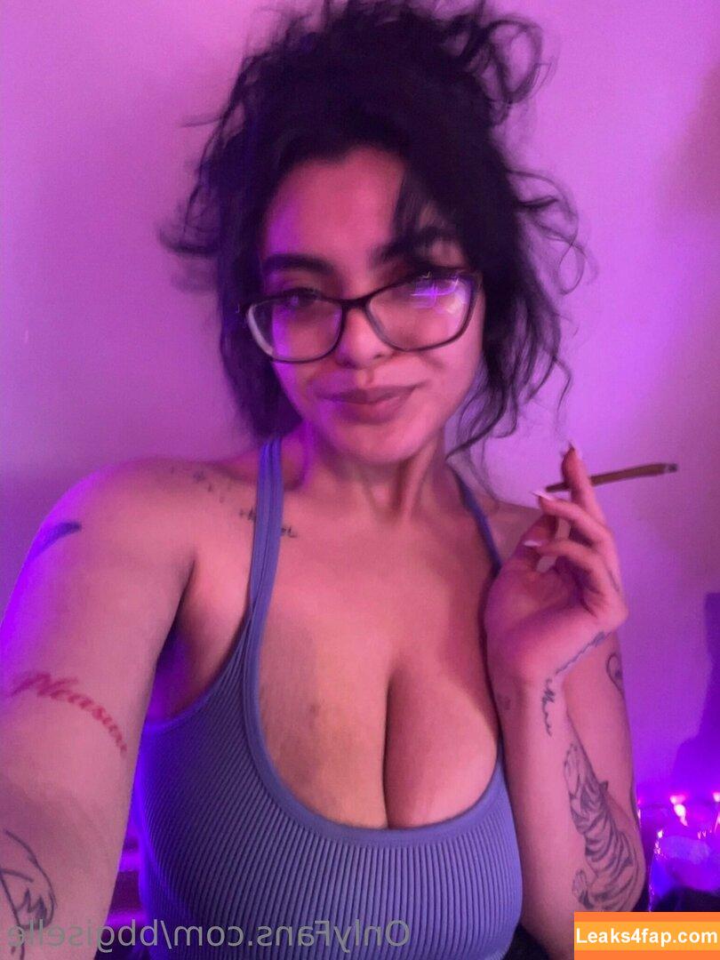 bbgiselle /  leaked photo photo #0114