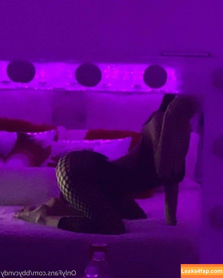 bbycvndy /  leaked photo photo #0025