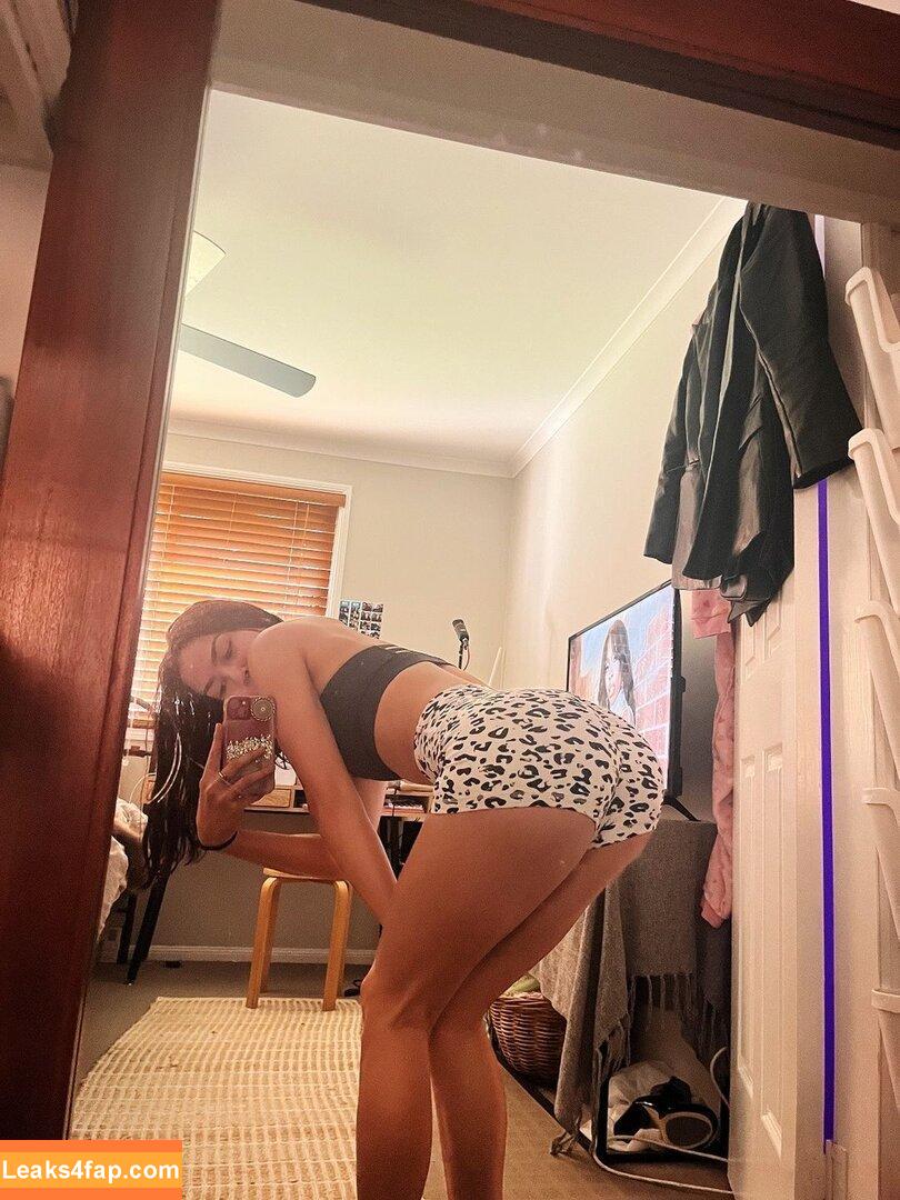Bbygrl.iz / Izabella Mariano Knight leaked photo photo #0032