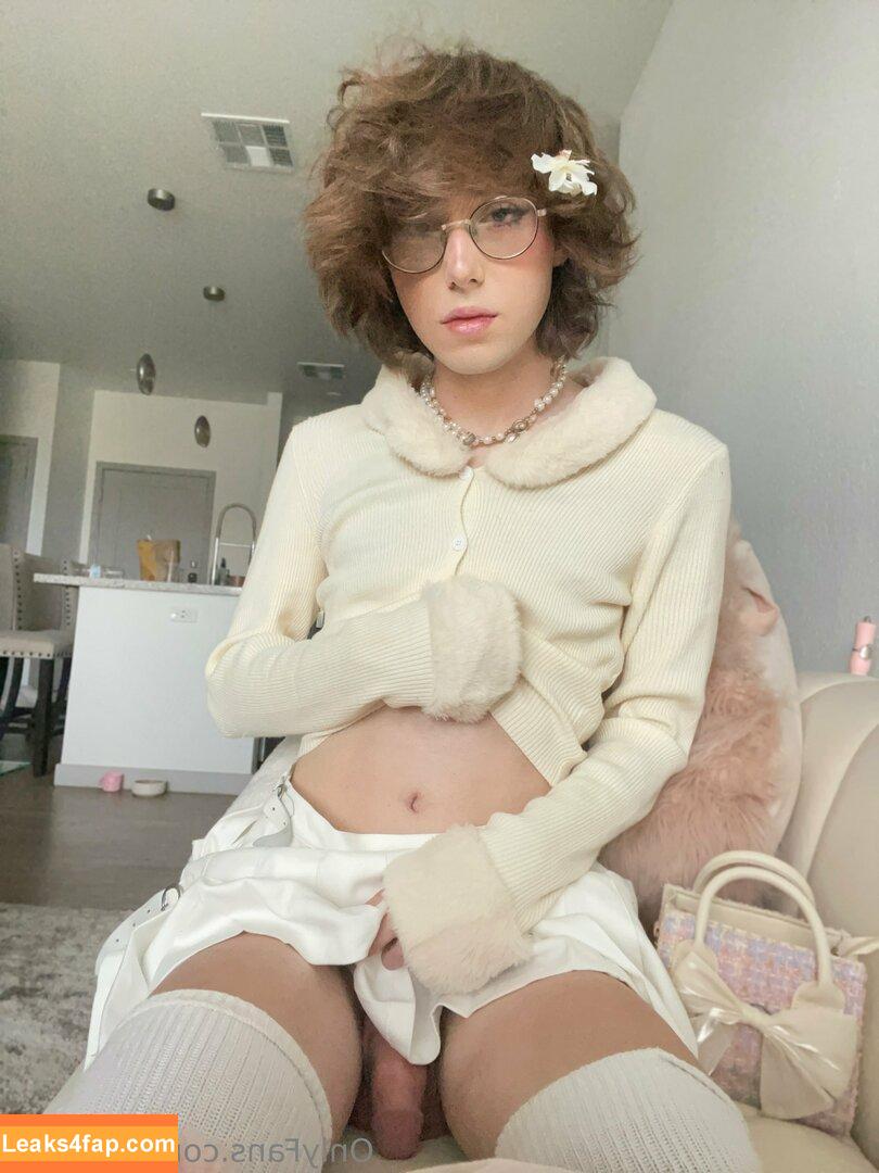 bbyk0da / bby_kyla / bbykoda leaked photo photo #0018