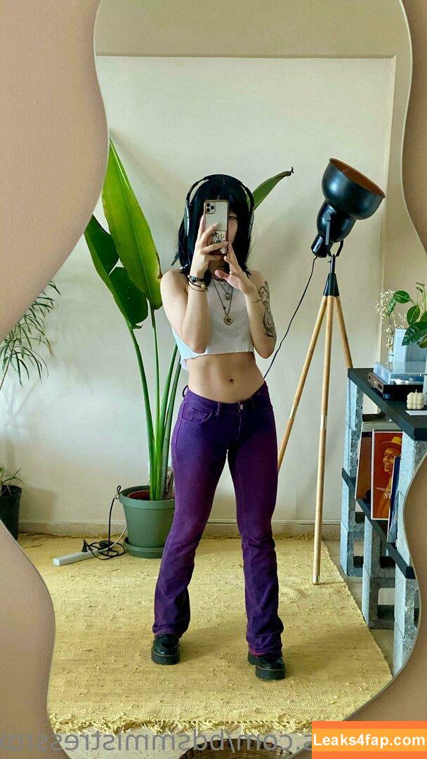 bdsmmistressroxy / deathcoremistress leaked photo photo #0105