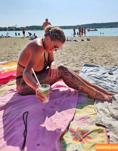 Beach /  leaked photo photo #0051