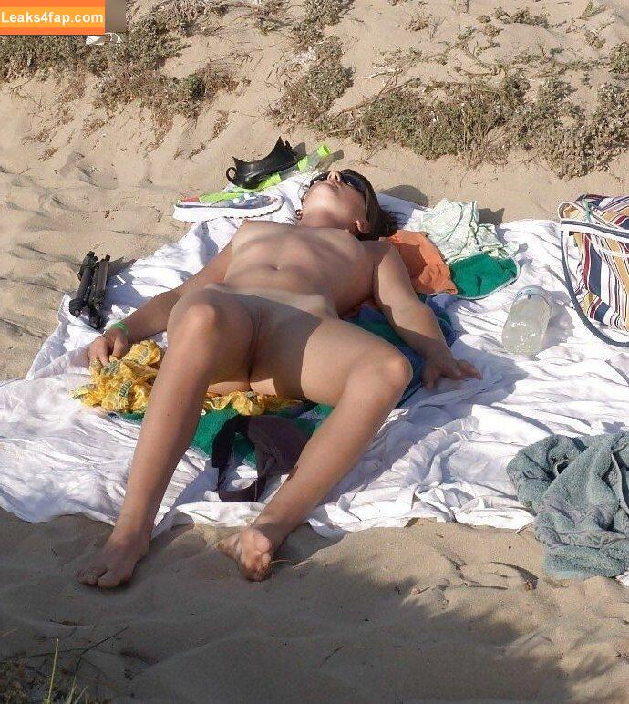 Beach /  leaked photo photo #0059