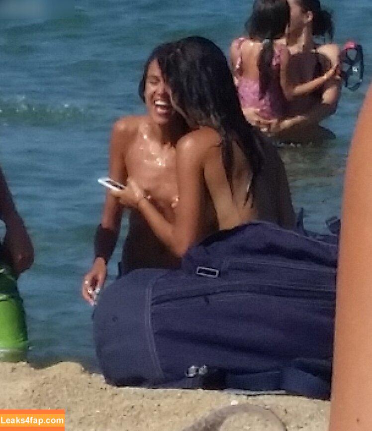 Beach /  leaked photo photo #0217