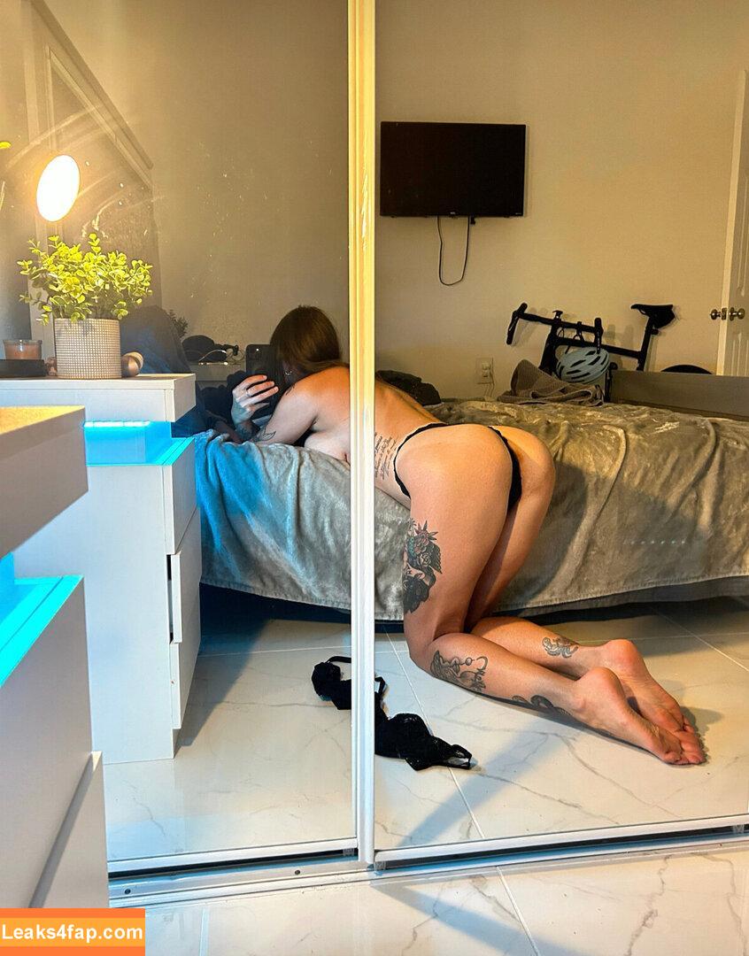 beatrice.morel / bea_m leaked photo photo #0010