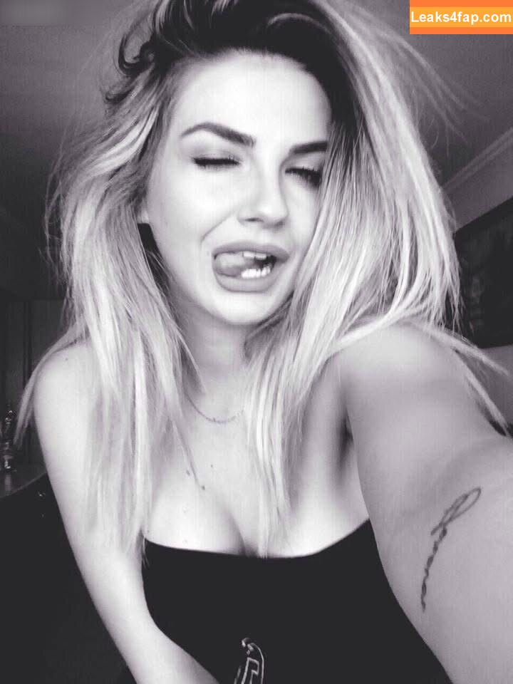 beatrix ramosaj /  leaked photo photo #0024