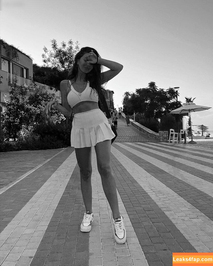 beatrix ramosaj /  leaked photo photo #0178