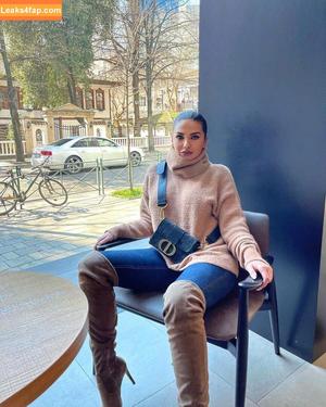 beatrix ramosaj photo #0091